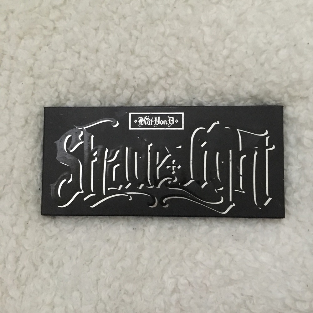 Kat Von D shade and light pallet